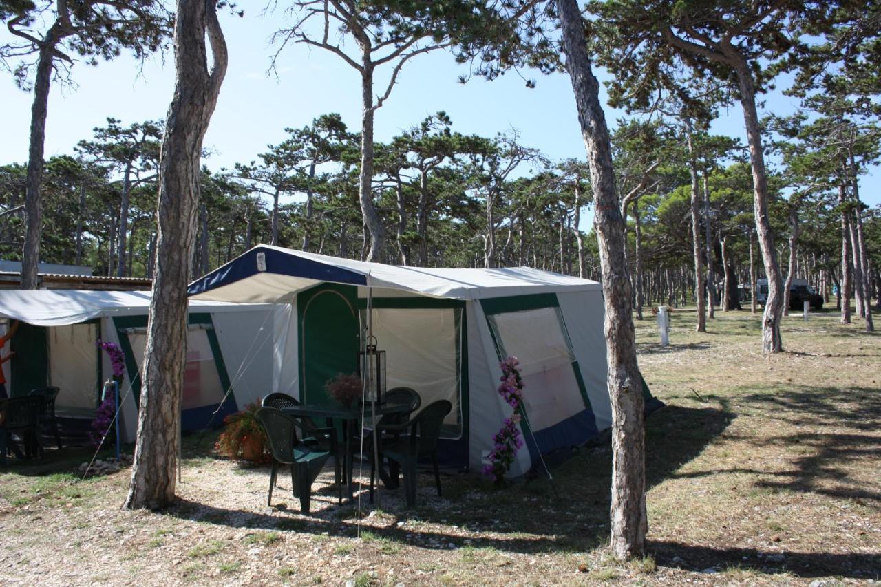 Camping Planik Hotell Ražanac Eksteriør bilde