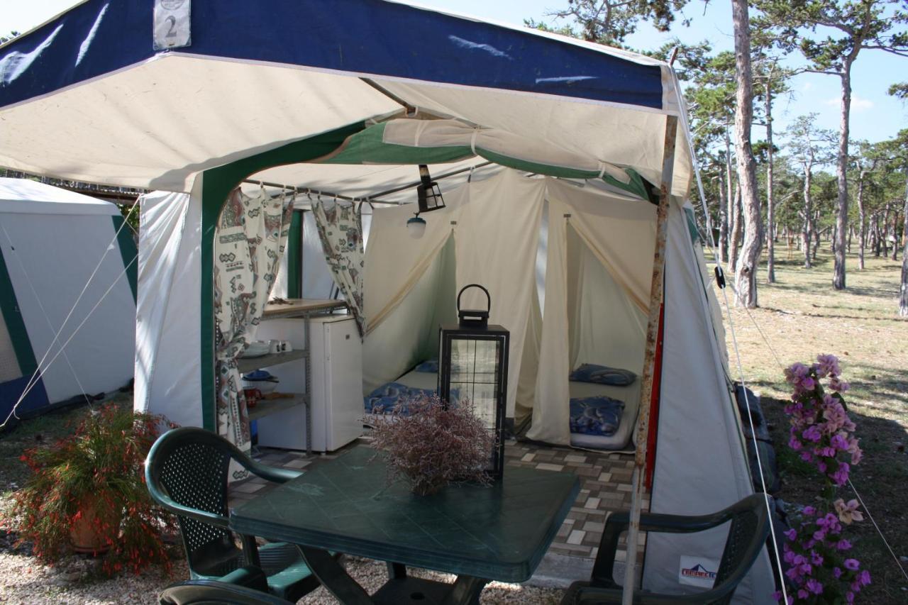 Camping Planik Hotell Ražanac Eksteriør bilde