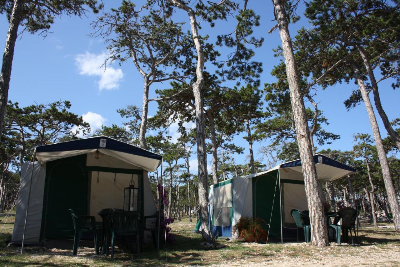 Camping Planik Hotell Ražanac Eksteriør bilde