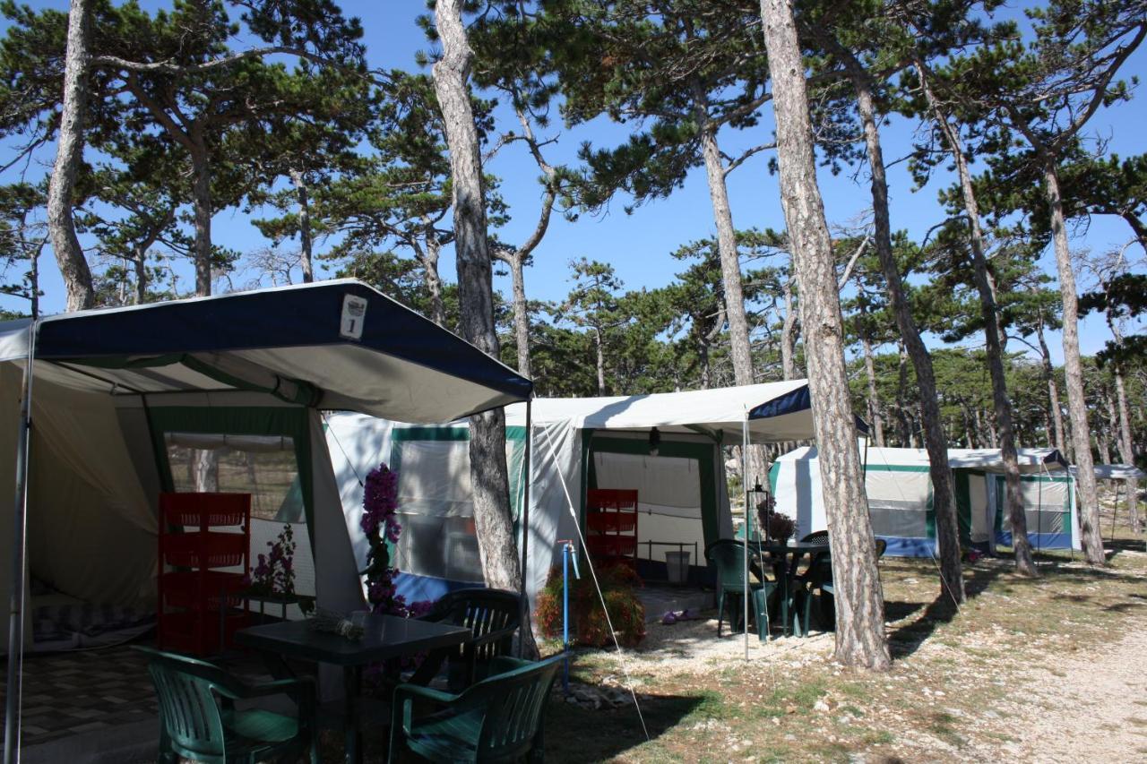 Camping Planik Hotell Ražanac Eksteriør bilde