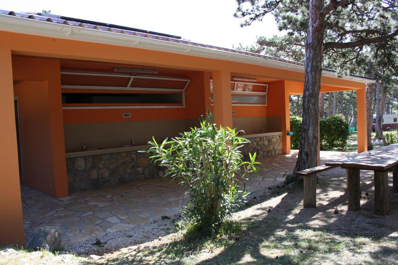 Camping Planik Hotell Ražanac Eksteriør bilde