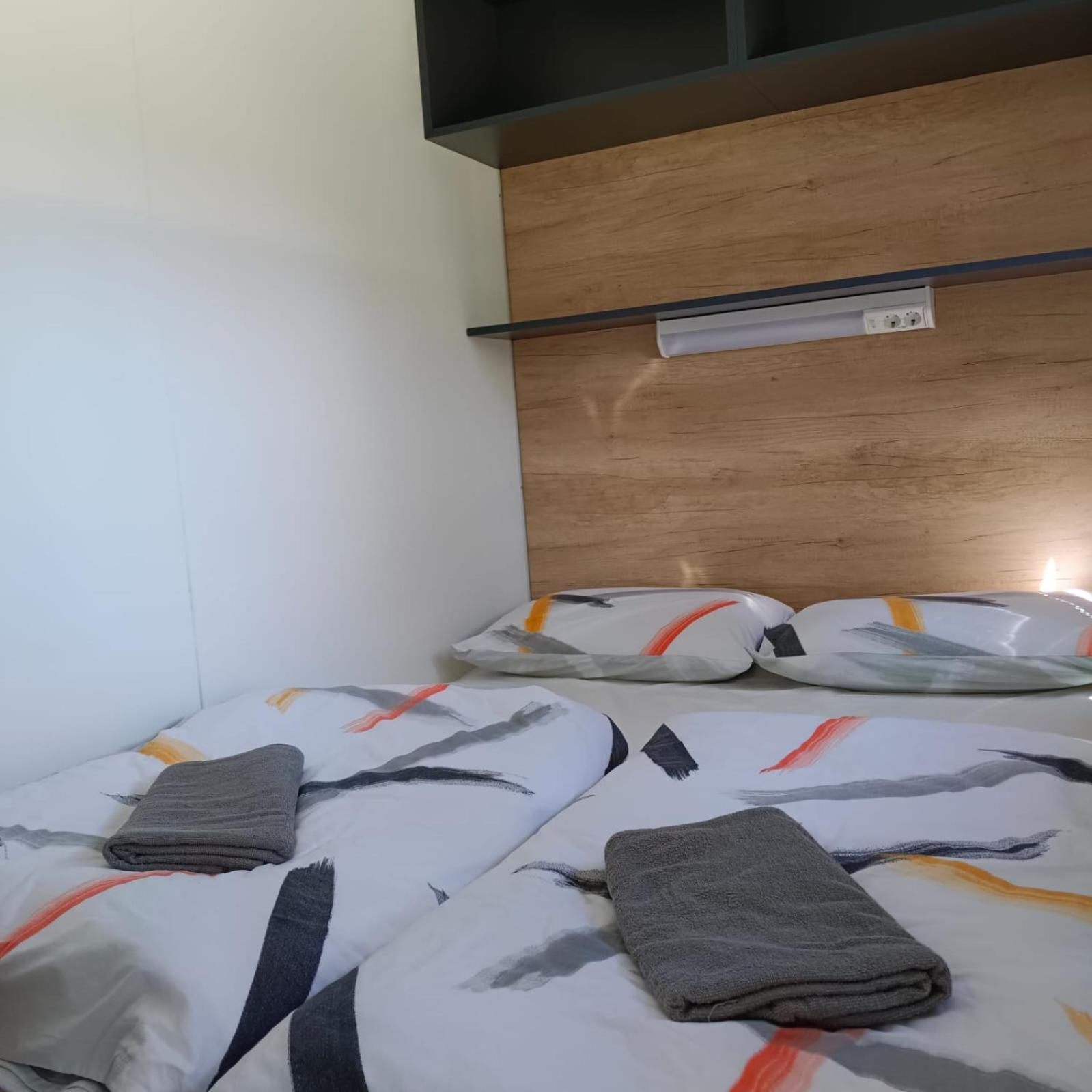 Camping Planik Hotell Ražanac Eksteriør bilde