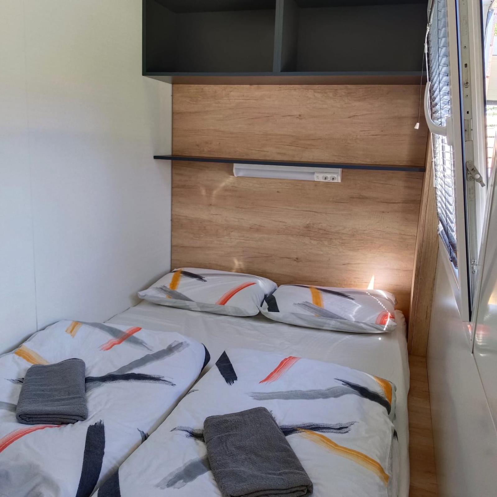 Camping Planik Hotell Ražanac Eksteriør bilde