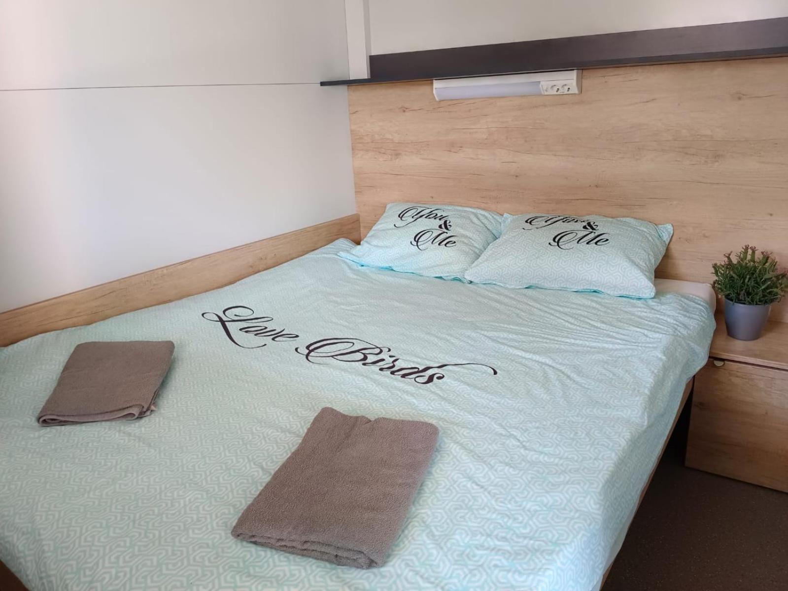 Camping Planik Hotell Ražanac Eksteriør bilde