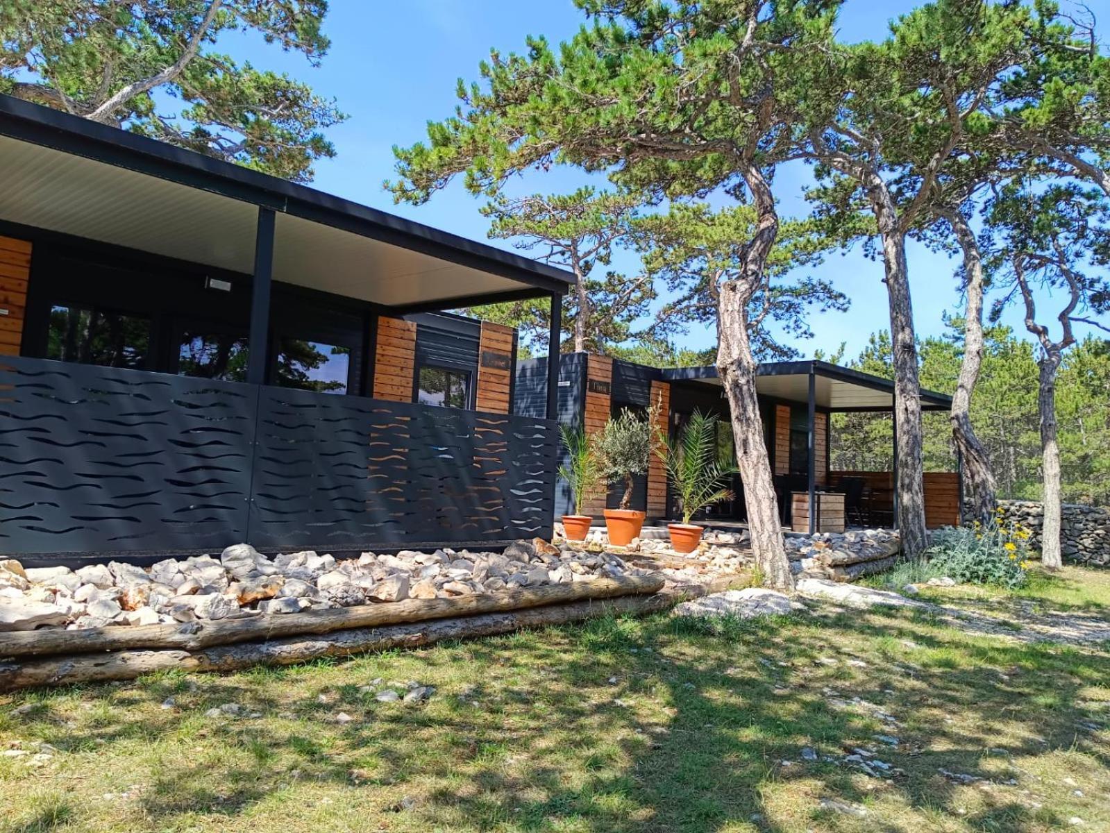 Camping Planik Hotell Ražanac Eksteriør bilde