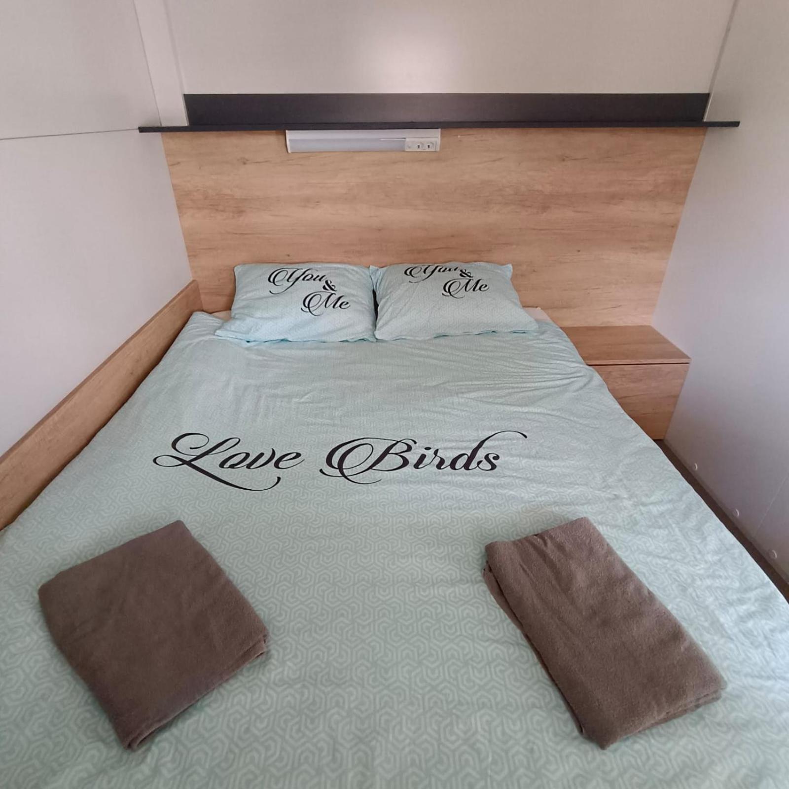 Camping Planik Hotell Ražanac Eksteriør bilde