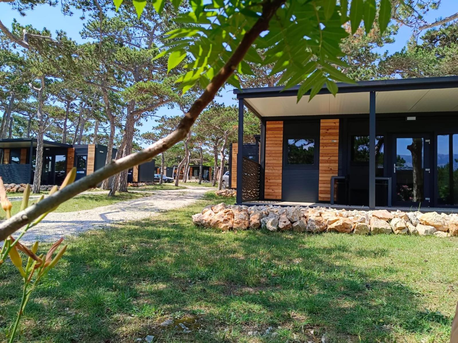 Camping Planik Hotell Ražanac Eksteriør bilde
